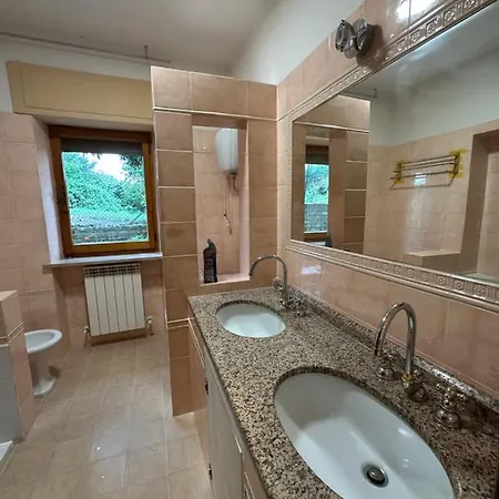 House Gallery Bosco (Umbria)